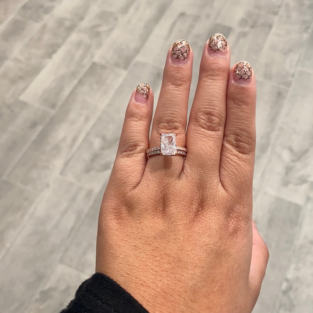 Maxine Jewelry Ring set in Rose Gold
